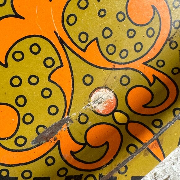 Vintage Metal Retro Rolling Tray - Groovy Herb Tray - Picture 5 of 9